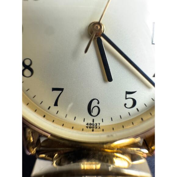 Vintage Caravelle By Bulova Women's Gold Tone Date Watch With Expandable Band - Picture 3 of 10